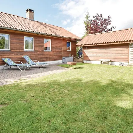 Nice Home In Middelfart With Wifi Дом отдыха *